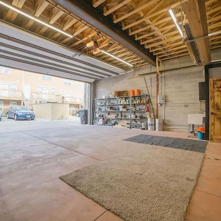 Chicago Mid-Century Gem Steps From United Centerヴィラ エクステリア 写真