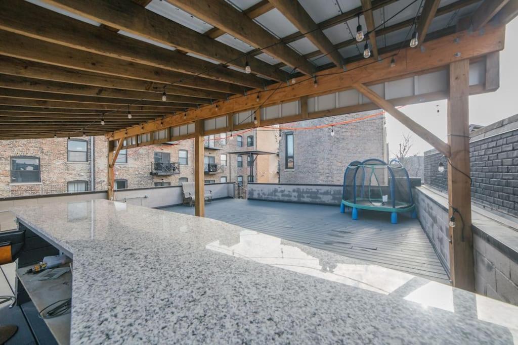 Chicago Mid-Century Gem Steps From United Centerヴィラ エクステリア 写真