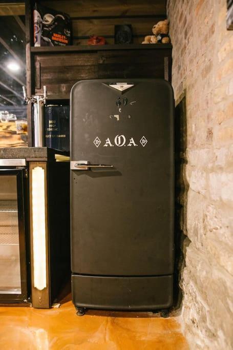 Chicago Mid-Century Gem Steps From United Centerヴィラ エクステリア 写真
