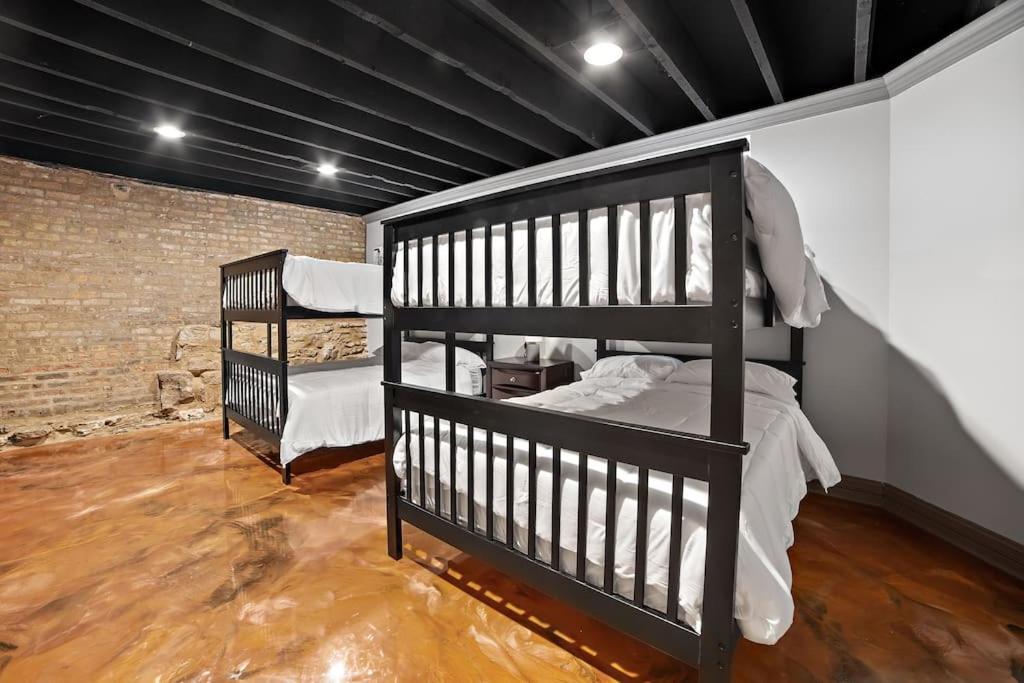 Chicago Mid-Century Gem Steps From United Centerヴィラ エクステリア 写真