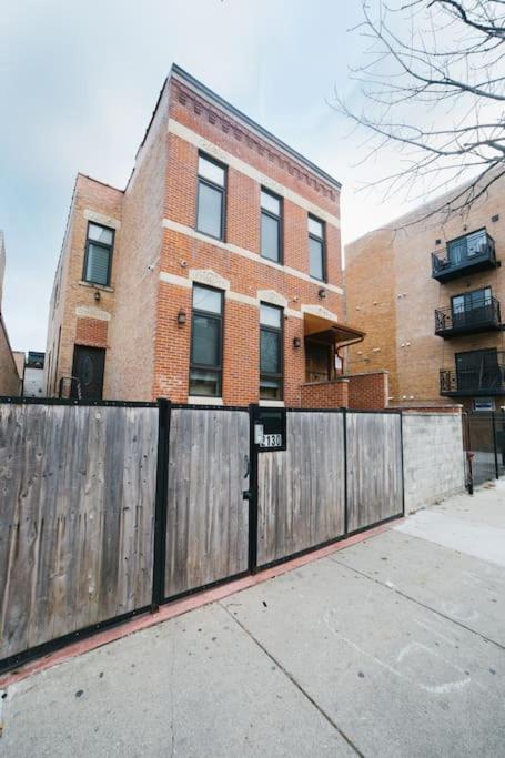 Chicago Mid-Century Gem Steps From United Centerヴィラ エクステリア 写真