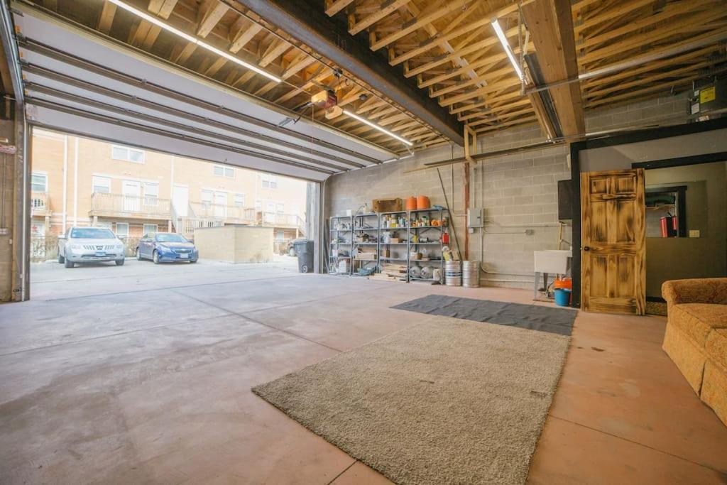 Chicago Mid-Century Gem Steps From United Centerヴィラ エクステリア 写真