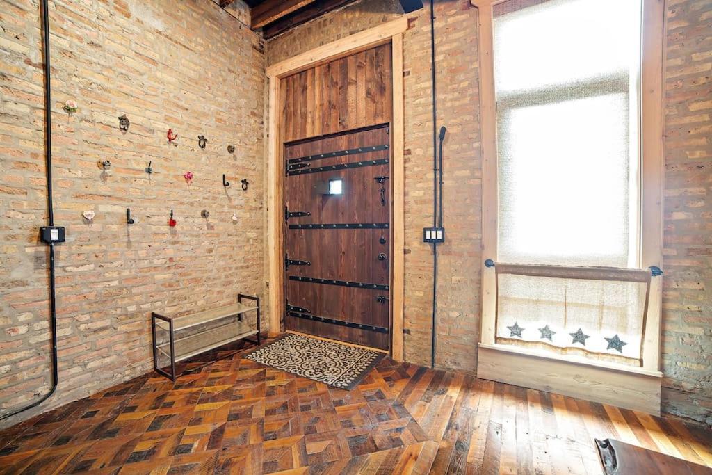 Chicago Mid-Century Gem Steps From United Centerヴィラ エクステリア 写真